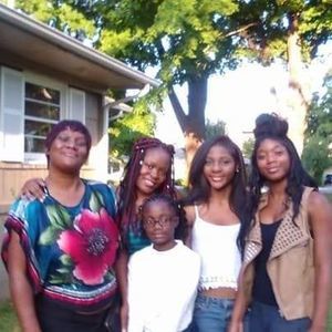 Meet your Posher, Keshia